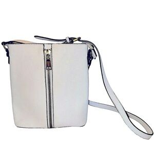 Simply Noelle Off White Pebbled with Brass Hardware Zipper Crossbody Bag Purse
